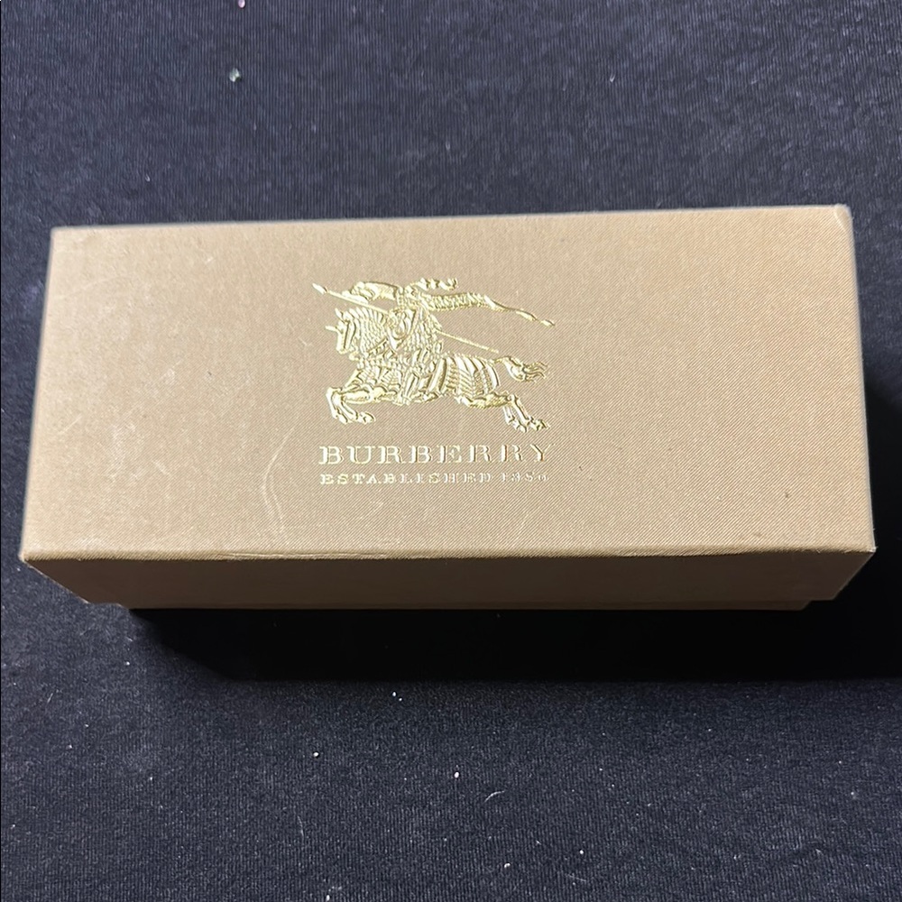 Burberry Gold Logo Box